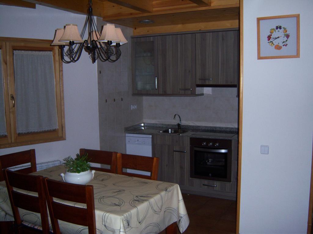 Hostal Casa Rogel Llesuy Exterior foto