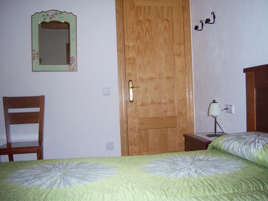 Hostal Casa Rogel Llesuy Exterior foto